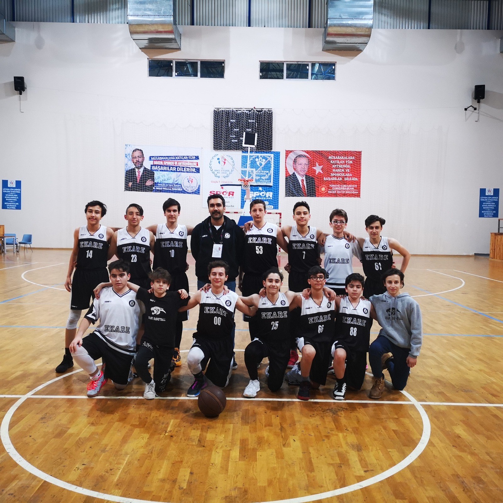 Ekare sporcuları, maç ve kamp anıları 8